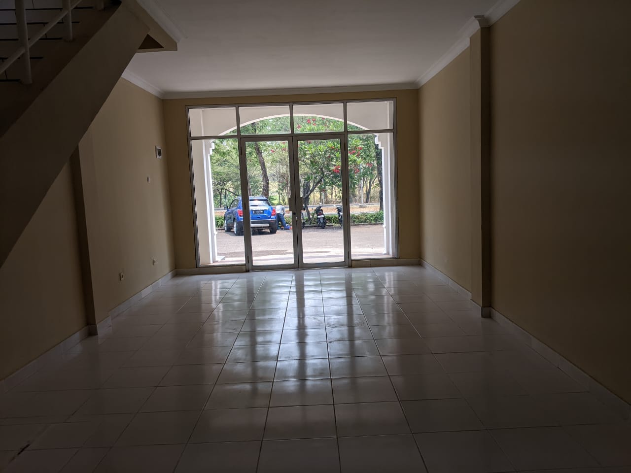 DiSewakan Ruko di Ruko Spanish Square Deltamas Cikarang